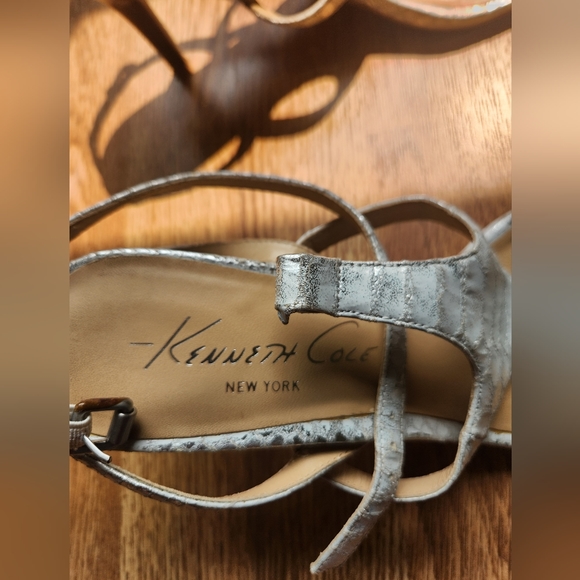 Kenneth Cole leather heels - Picture 4 of 5